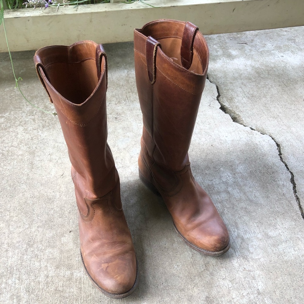 Frye boots size B7.5